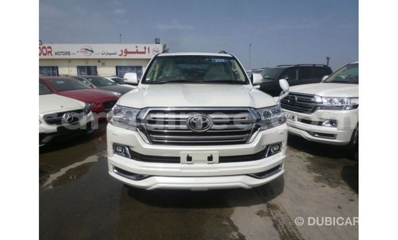Buy Import Toyota Land Cruiser White Car in Import - Dubai in Conakry Buy Import Toyota Land Cruiser White Car in Import - Dubai in Conakry