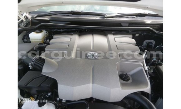Buy Import Toyota Land Cruiser White Car in Import - Dubai in Conakry Buy Import Toyota Land Cruiser White Car in Import - Dubai in Conakry