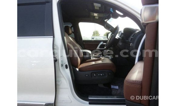 Buy Import Toyota Land Cruiser White Car in Import - Dubai in Conakry Buy Import Toyota Land Cruiser White Car in Import - Dubai in Conakry
