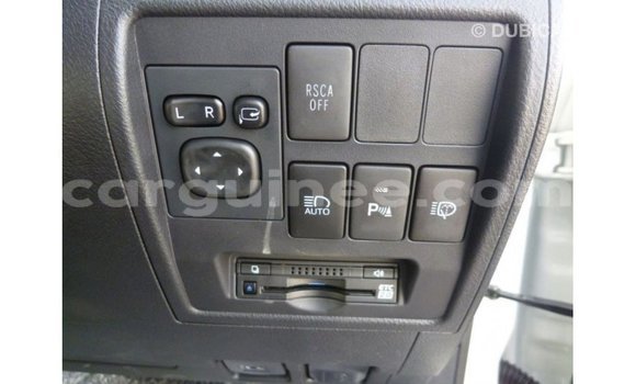 Buy Import Toyota Land Cruiser White Car in Import - Dubai in Conakry Buy Import Toyota Land Cruiser White Car in Import - Dubai in Conakry