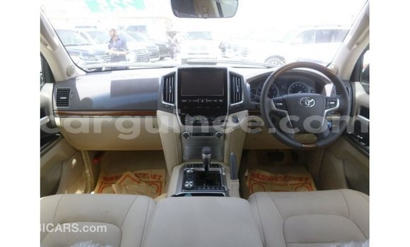 Buy Import Toyota Land Cruiser Black Car in Import - Dubai in Conakry Buy Import Toyota Land Cruiser Black Car in Import - Dubai in Conakry