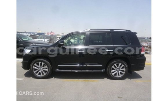 Buy Import Toyota Land Cruiser Black Car in Import - Dubai in Conakry Buy Import Toyota Land Cruiser Black Car in Import - Dubai in Conakry