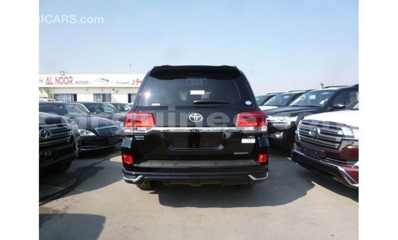 Buy Import Toyota Land Cruiser Black Car in Import - Dubai in Conakry Buy Import Toyota Land Cruiser Black Car in Import - Dubai in Conakry
