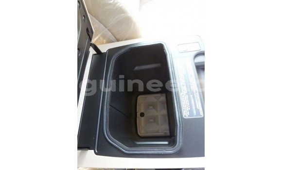 Buy Import Toyota Land Cruiser Black Car in Import - Dubai in Conakry Buy Import Toyota Land Cruiser Black Car in Import - Dubai in Conakry
