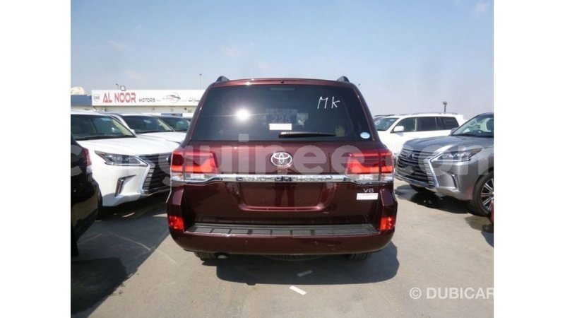 Big with watermark toyota land cruiser conakry import dubai 4626