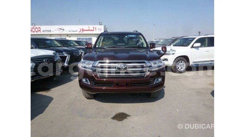 Big with watermark toyota land cruiser conakry import dubai 4626