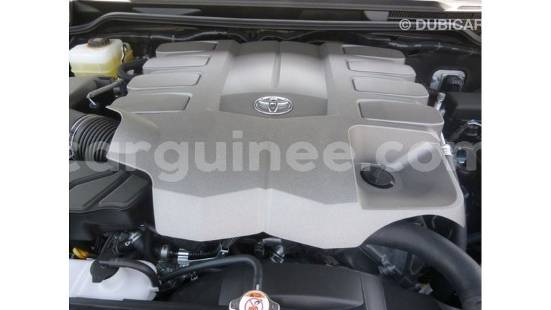 Big with watermark toyota land cruiser conakry import dubai 4628