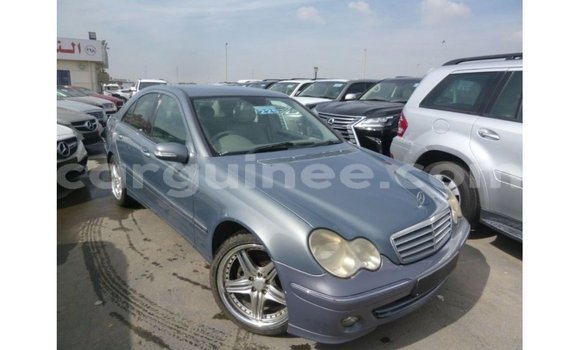 Buy Import Mercedes-Benz 190 Blue Car in Import - Dubai in Conakry Buy Import Mercedes-Benz 190 Blue Car in Import - Dubai in Conakry