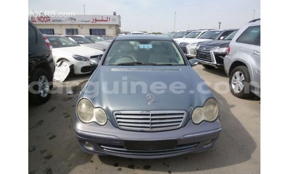 Buy Import Mercedes-Benz 190 Blue Car in Import - Dubai in Conakry Buy Import Mercedes-Benz 190 Blue Car in Import - Dubai in Conakry