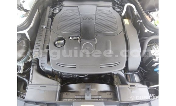 Acheter Import Voiture Mercedes-Benz 190 Blanc à Import - Dubai, Conakry Acheter Import Voiture Mercedes-Benz 190 Blanc à Import - Dubai, Conakry