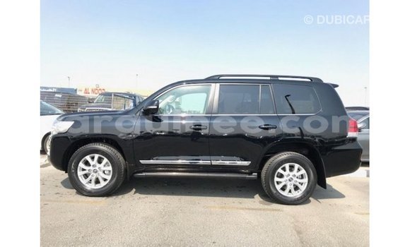 Buy Import Toyota Land Cruiser Black Car in Import - Dubai in Conakry Buy Import Toyota Land Cruiser Black Car in Import - Dubai in Conakry