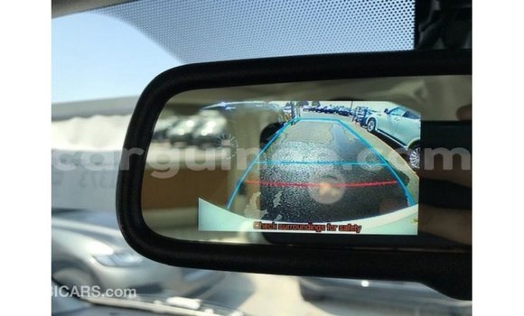 Buy Import Toyota Hiace White Car in Import - Dubai in Conakry Buy Import Toyota Hiace White Car in Import - Dubai in Conakry