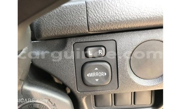 Acheter Import Voiture Toyota Hiace Blanc à Import - Dubai, Conakry Acheter Import Voiture Toyota Hiace Blanc à Import - Dubai, Conakry