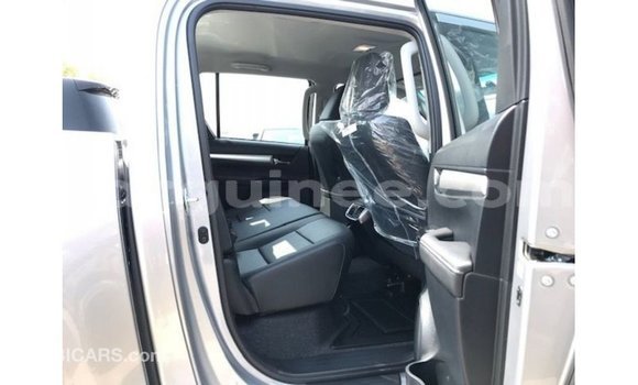 Buy Import Toyota Hilux Other Car in Import - Dubai in Conakry Buy Import Toyota Hilux Other Car in Import - Dubai in Conakry