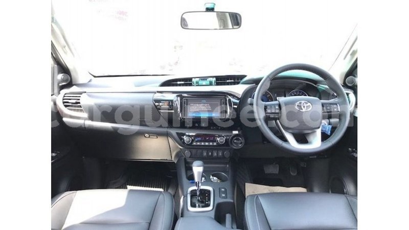 Big with watermark toyota hilux conakry import dubai 4648