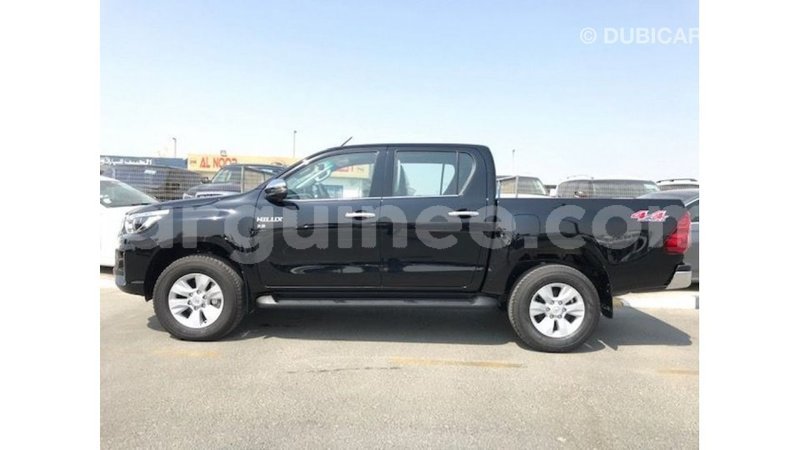 Big with watermark toyota hilux conakry import dubai 4648