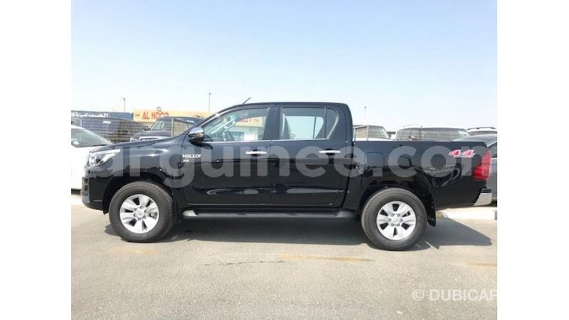 Big with watermark toyota hilux conakry import dubai 4649