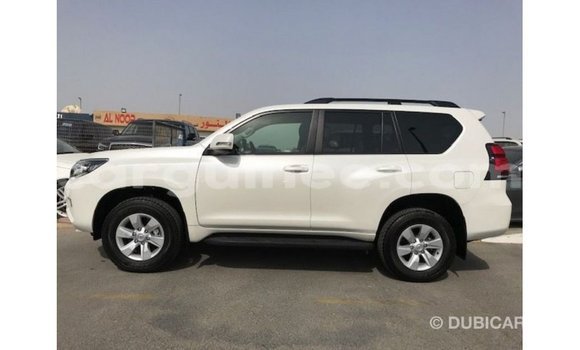 Acheter Import Voiture Toyota Prado Blanc à Import - Dubai, Conakry Acheter Import Voiture Toyota Prado Blanc à Import - Dubai, Conakry