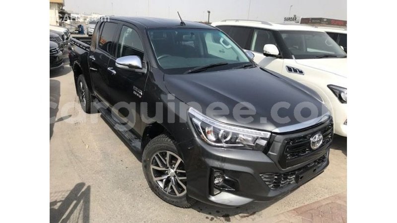 Big with watermark toyota hilux conakry import dubai 4651