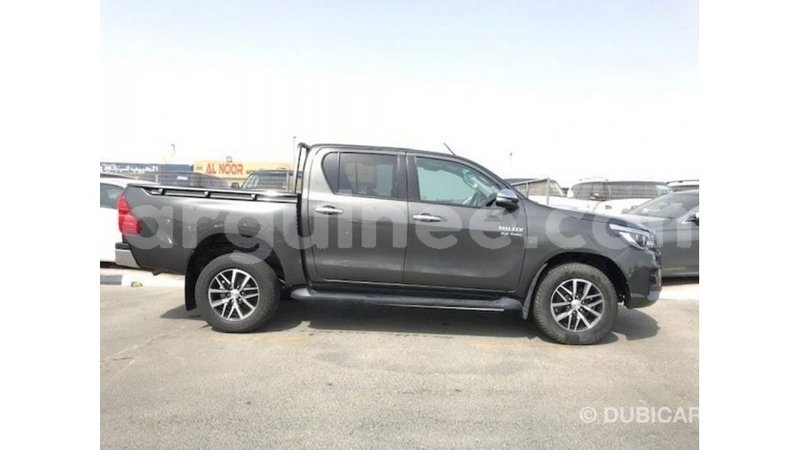 Big with watermark toyota hilux conakry import dubai 4651