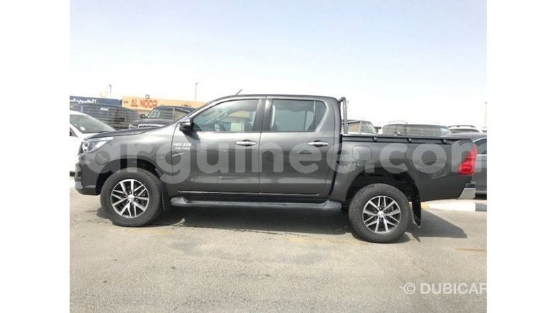 Big with watermark toyota hilux conakry import dubai 4651