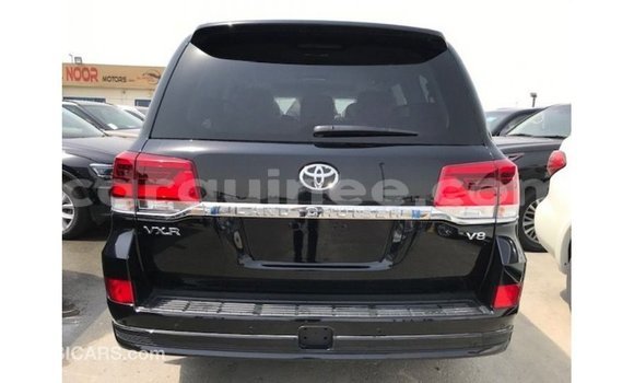 Acheter Import Voiture Toyota Land Cruiser Noir à Import - Dubai, Conakry Acheter Import Voiture Toyota Land Cruiser Noir à Import - Dubai, Conakry