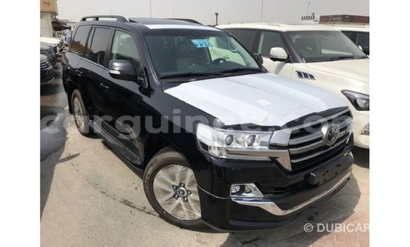 Acheter Import Voiture Toyota Land Cruiser Noir à Import - Dubai, Conakry Acheter Import Voiture Toyota Land Cruiser Noir à Import - Dubai, Conakry