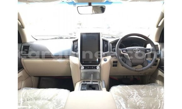 Buy Import Toyota Land Cruiser Other Car in Import - Dubai in Conakry Buy Import Toyota Land Cruiser Other Car in Import - Dubai in Conakry