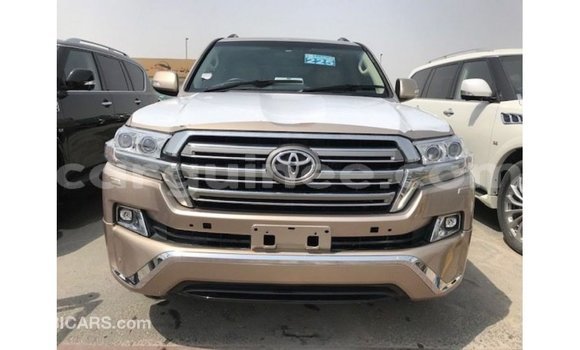 Buy Import Toyota Land Cruiser Other Car in Import - Dubai in Conakry Buy Import Toyota Land Cruiser Other Car in Import - Dubai in Conakry