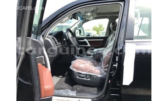 Buy Import Toyota Land Cruiser Black Car in Import - Dubai in Conakry Buy Import Toyota Land Cruiser Black Car in Import - Dubai in Conakry