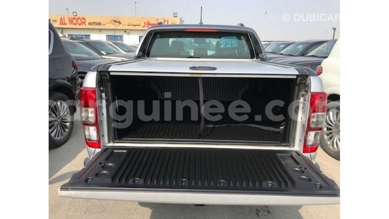 Big with watermark ford ranger conakry import dubai 4655