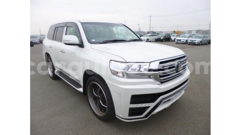 Big with watermark toyota land cruiser conakry import dubai 4656