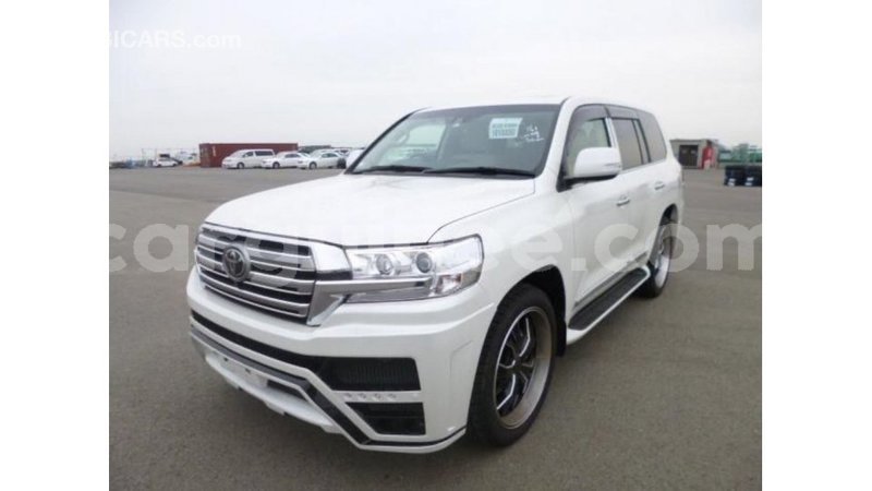 Big with watermark toyota land cruiser conakry import dubai 4656