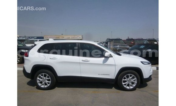 Buy Import Jeep Cherokee White Car in Import - Dubai in Conakry Buy Import Jeep Cherokee White Car in Import - Dubai in Conakry
