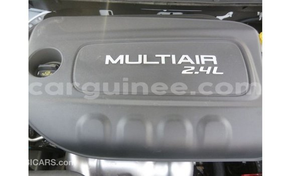 Buy Import Jeep Cherokee White Car in Import - Dubai in Conakry Buy Import Jeep Cherokee White Car in Import - Dubai in Conakry