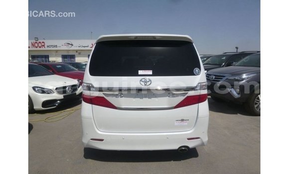 Buy Import Toyota Vellfire White Car in Import - Dubai in Conakry Buy Import Toyota Vellfire White Car in Import - Dubai in Conakry