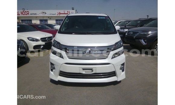 Buy Import Toyota Vellfire White Car in Import - Dubai in Conakry Buy Import Toyota Vellfire White Car in Import - Dubai in Conakry
