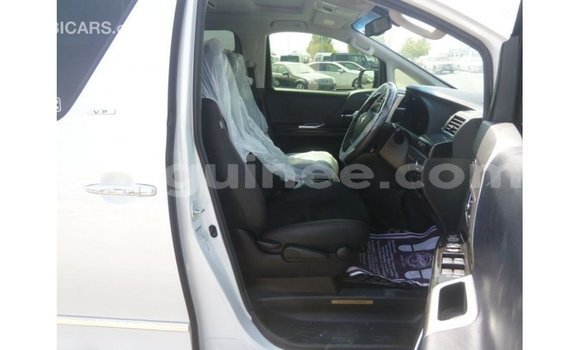 Buy Import Toyota Vellfire White Car in Import - Dubai in Conakry Buy Import Toyota Vellfire White Car in Import - Dubai in Conakry