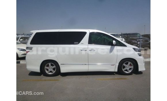 Buy Import Toyota Vellfire White Car in Import - Dubai in Conakry Buy Import Toyota Vellfire White Car in Import - Dubai in Conakry