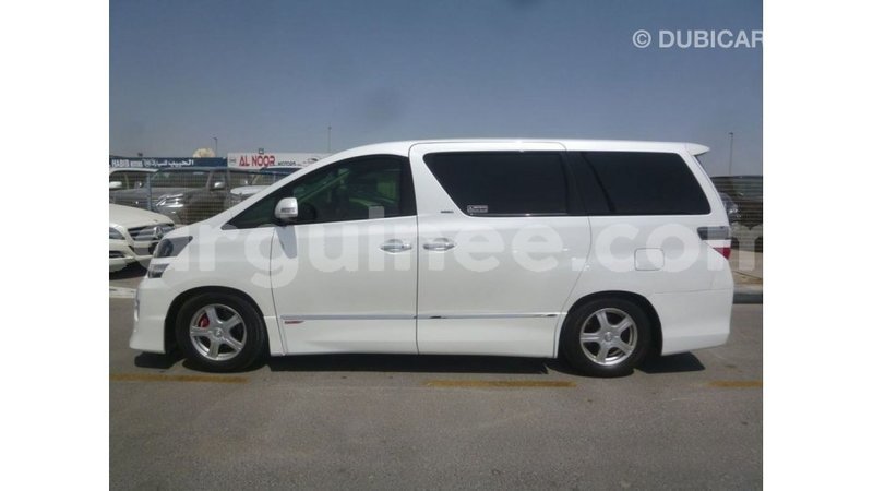 Big with watermark toyota vellfire conakry import dubai 4663