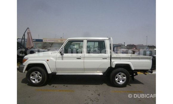 Buy Import Toyota Land Cruiser White Car in Import - Dubai in Conakry Buy Import Toyota Land Cruiser White Car in Import - Dubai in Conakry