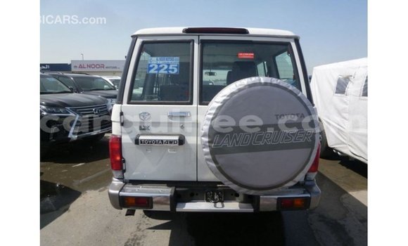 Buy Import Toyota Land Cruiser White Car in Import - Dubai in Conakry Buy Import Toyota Land Cruiser White Car in Import - Dubai in Conakry
