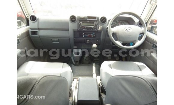 Buy Import Toyota Land Cruiser White Car in Import - Dubai in Conakry Buy Import Toyota Land Cruiser White Car in Import - Dubai in Conakry