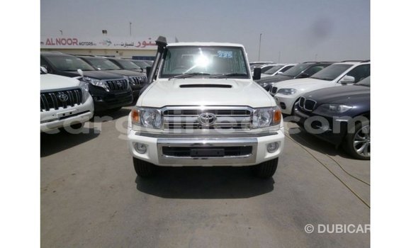 Buy Import Toyota Land Cruiser White Car in Import - Dubai in Conakry Buy Import Toyota Land Cruiser White Car in Import - Dubai in Conakry