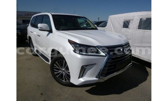 Acheter Import Voiture Lexus LX Blanc à Import - Dubai, Conakry Acheter Import Voiture Lexus LX Blanc à Import - Dubai, Conakry
