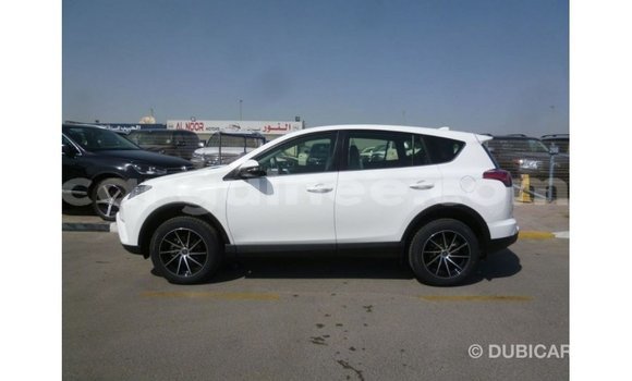 Acheter Import Voiture Toyota 4Runner Blanc à Import - Dubai, Conakry Acheter Import Voiture Toyota 4Runner Blanc à Import - Dubai, Conakry