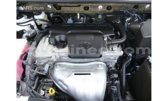 Acheter Import Voiture Toyota 4Runner Blanc à Import - Dubai, Conakry Acheter Import Voiture Toyota 4Runner Blanc à Import - Dubai, Conakry