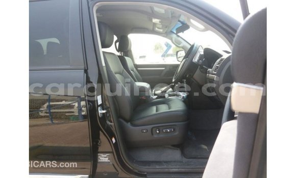 Buy Import Toyota Land Cruiser Black Car in Import - Dubai in Conakry Buy Import Toyota Land Cruiser Black Car in Import - Dubai in Conakry