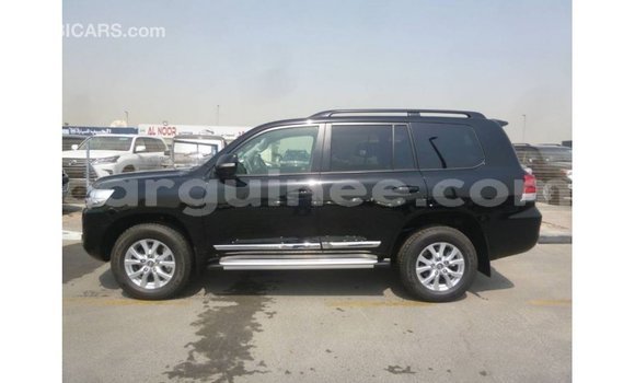 Buy Import Toyota Land Cruiser Black Car in Import - Dubai in Conakry Buy Import Toyota Land Cruiser Black Car in Import - Dubai in Conakry
