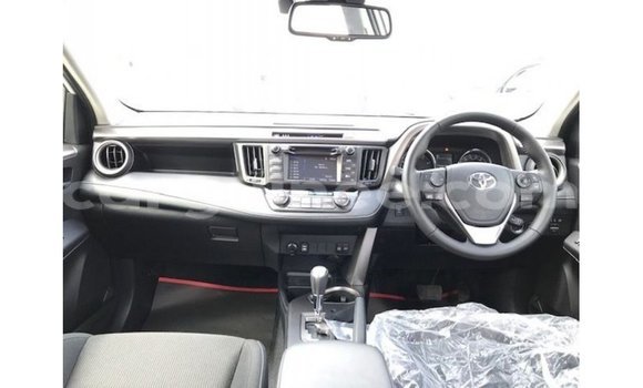 Buy Import Toyota 4Runner White Car in Import - Dubai in Conakry Buy Import Toyota 4Runner White Car in Import - Dubai in Conakry